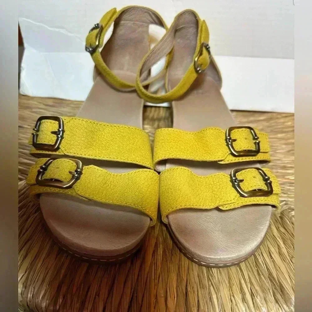 Dansko Astrid Yellow Nubuck Leather Strappy Ankle Wrap Wedge Sandal Sz 40/9.5-10